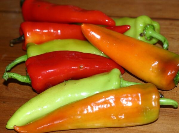 hungarian-yellow-wax-mild-to-hot-pepper-reduced